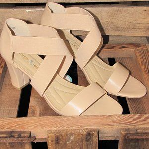 Tan heel -criss cross elastic strap